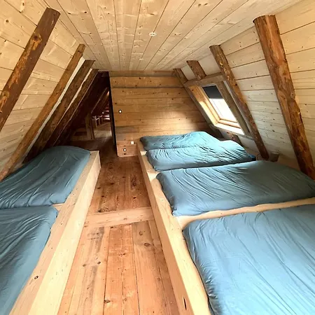 شاليه La Grange Du Taillat