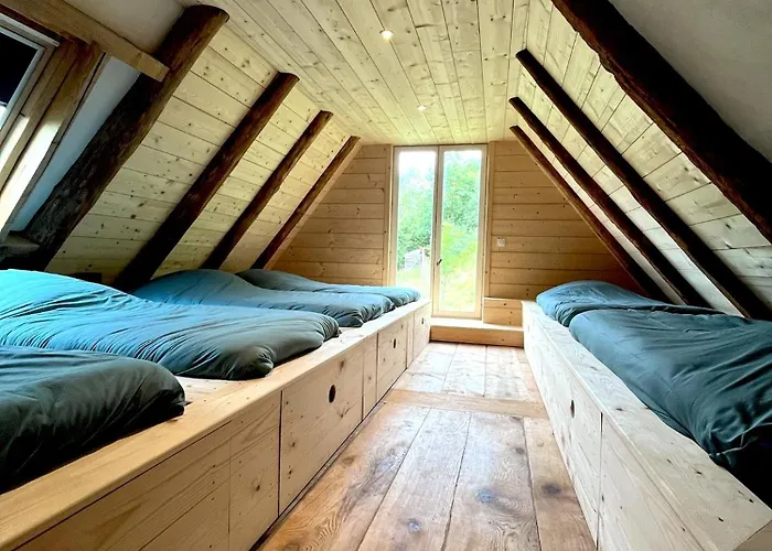 شاليه La Grange Du Taillat *